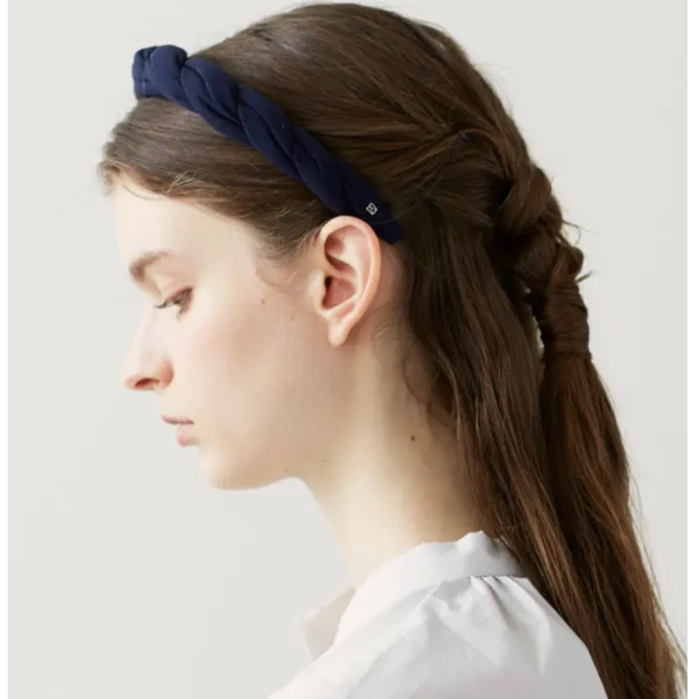 ALEXANDRE DE PARIS TWIST SATIN HEADBAND BLACK